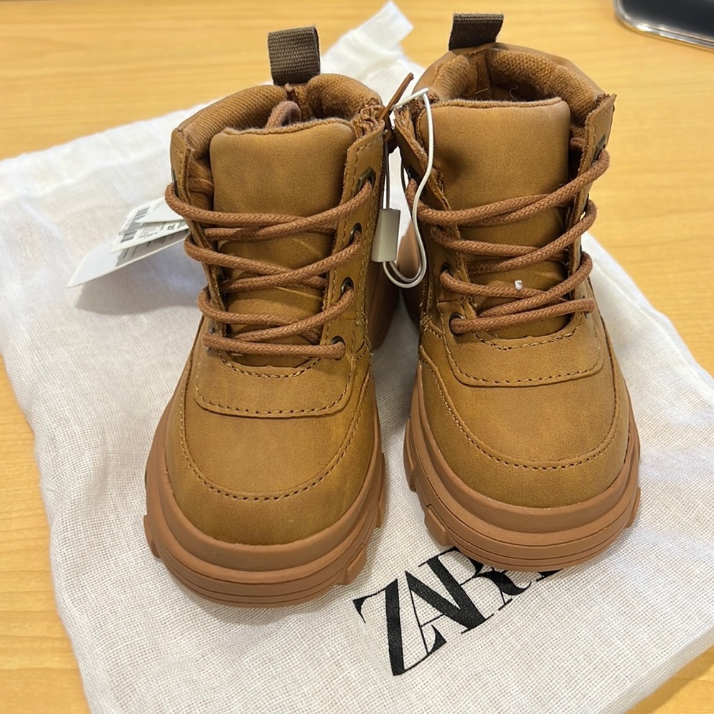 Zara kids boots brand new with tags size 5.5 euro 21